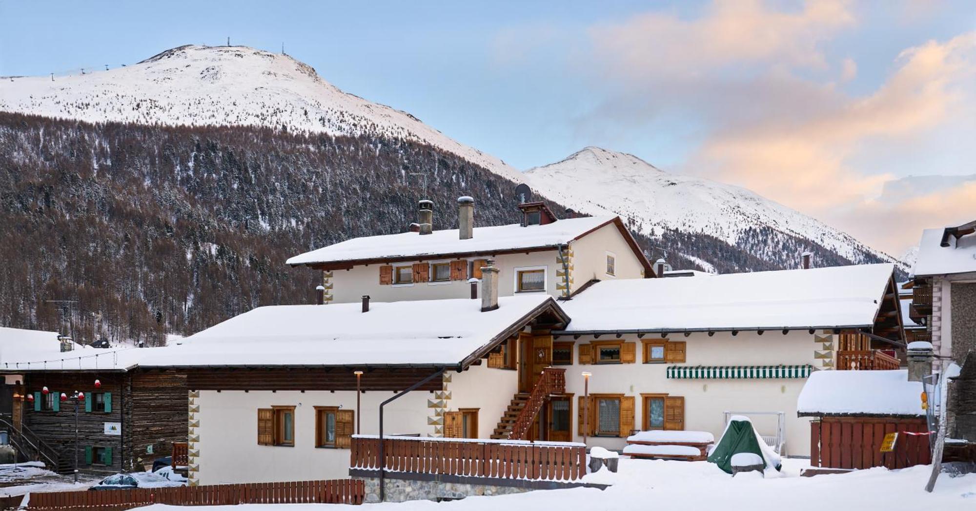 Lorella Aparthotel *